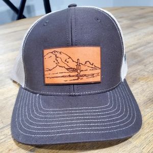 Richardson Style 112 men's Hat snapback-Never Worn